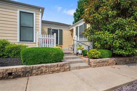 3245 Canal Street, Saint Charles, MO 63301