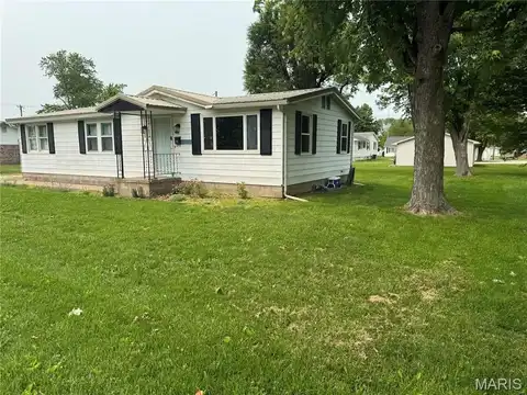 516 S 12th Street, Bowling Green, MO 63334