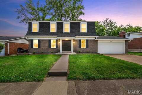 2736 Ashrock Drive, Saint Louis, MO 63129