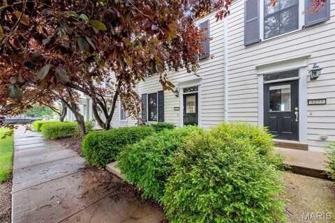 3281 S Civic Green Way, Saint Charles, MO 63301