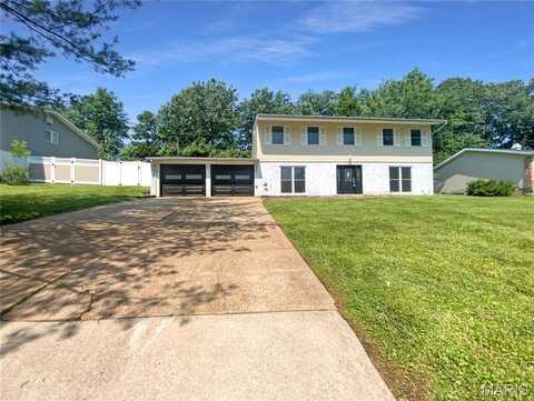 6825 Birdie Lane, Saint Louis, MO 63129