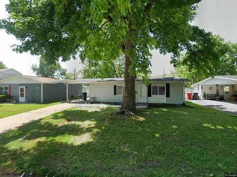 135 St James Lane, Cahokia, IL 62206