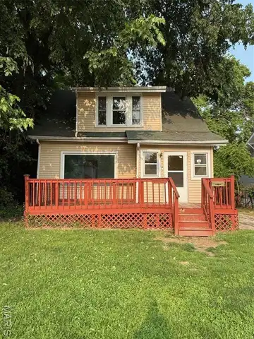 2213 Johnson Street, Alton, IL 62002