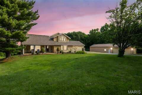 795 Schluersburg Road, Augusta, MO 63332