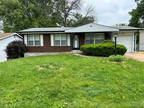 10 Lennox Terrace, Maryland Heights, MO 63043