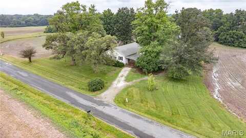 33974 Irish Lane, Brighton, IL 62012