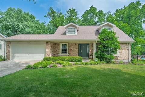 693 Woodrun Court, Ballwin, MO 63021