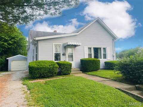606 W Lebanon Street, Nashville, IL 62263