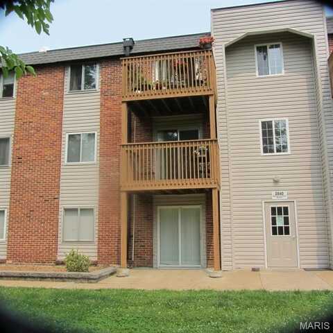 2840 Blackforest Drive, Saint Louis, MO 63129