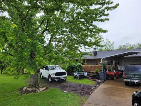 4131 Highway P Highway, Perryville, MO 63775