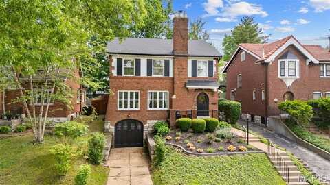 7424 University Drive, University City, MO 63130