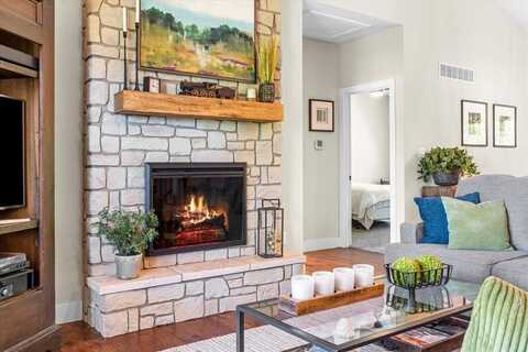 7136 Windy Valley, Pacific, MO 63069