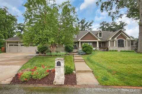 1316 Breezeridge Drive, Des Peres, MO 63131