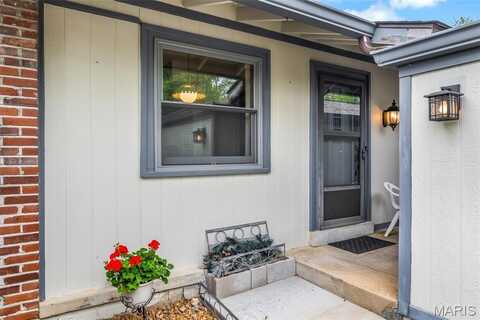 843 Knickerbacker Drive, Manchester, MO 63021