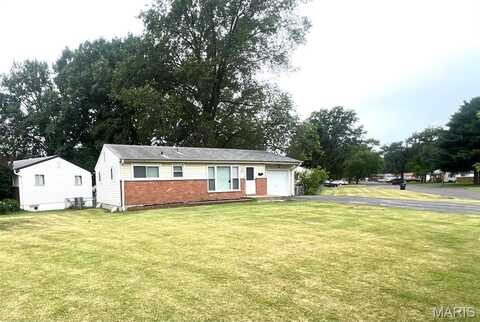 830 Northmoor Drive, Florissant, MO 63033