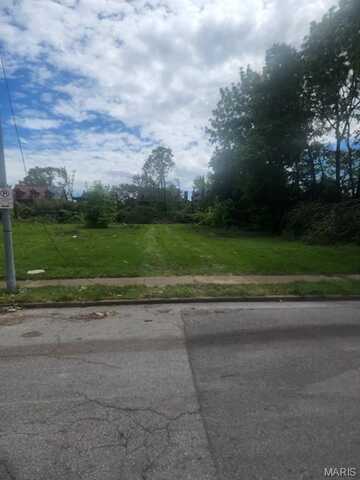 5350 Cabanne Avenue, Saint Louis, MO 63112