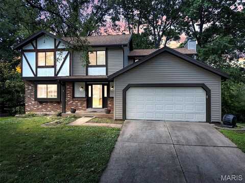 2370 Cedar Lake Drive, Maryland Heights, MO 63043