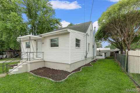 102 W Maple Street, Hartford, IL 62048