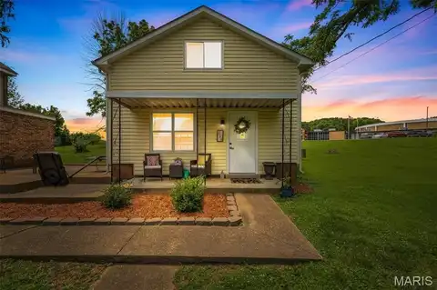 214 W Jefferson Street, Potosi, MO 63664
