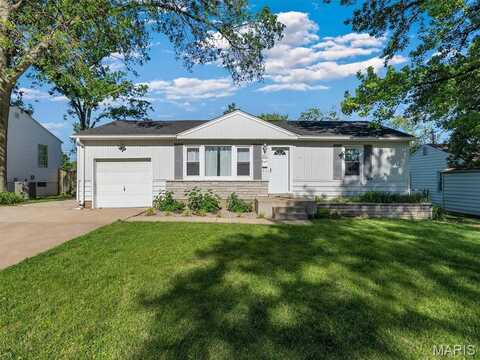 8531 General Grant Lane, Affton, MO 63123