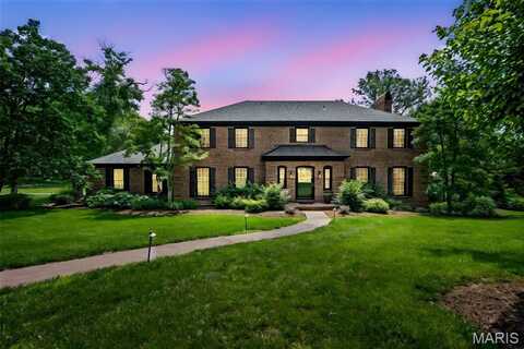 33 Dunleith Drive, Saint Louis, MO 63124