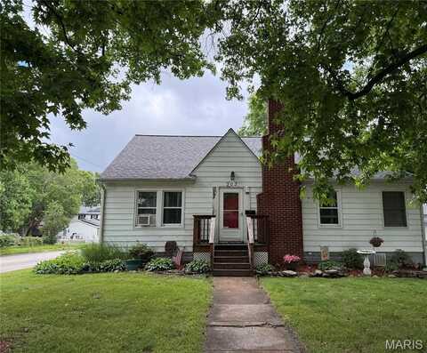 303 S 9th Street, Wood River, IL 62095