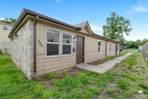 635-637 W 13th Street, Junction City, KS 66441