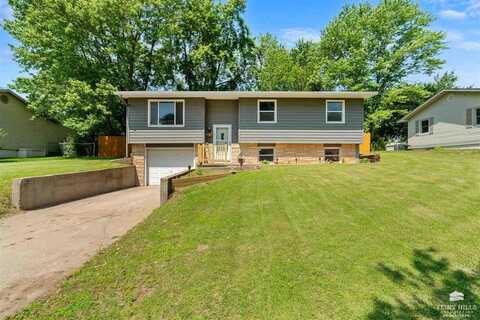 1409 Lilac Lane, Wamego, KS 66547