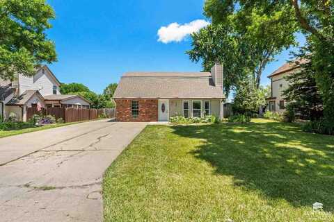 3216 Valleywood Drive, Manhattan, KS 66502