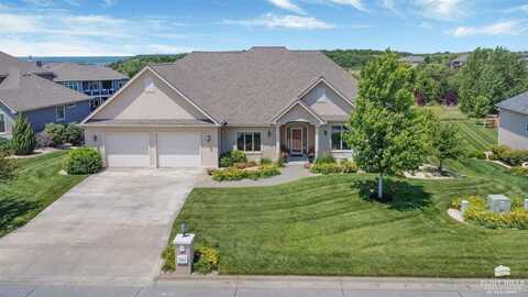 1214 Leone Ridge Drive, Manhattan, KS 66503