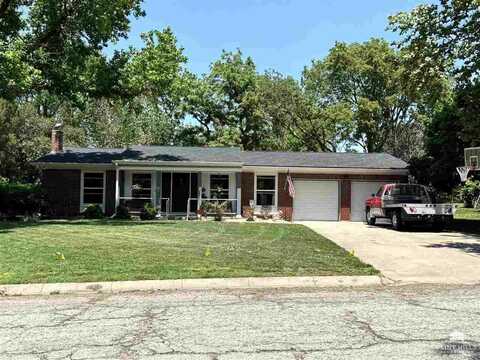 423 Garfield Street, Clay Center, KS 67432