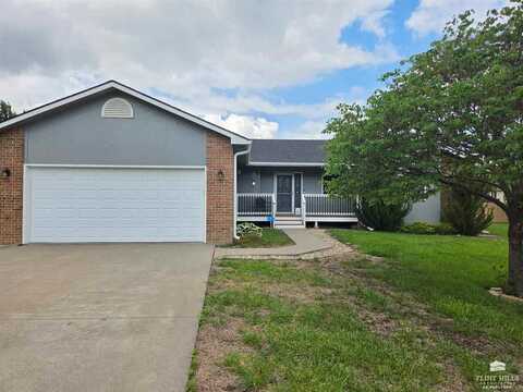 8629 Eagles Landing Circle, Manhattan, KS 66502