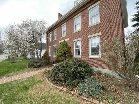 199 Main Street, Belfast, ME 04915