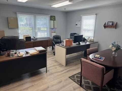 800 Park Avenue, Keene, NH 03431