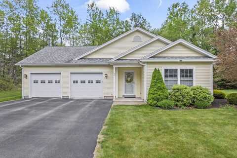 8 Macintosh Lane, Lewiston, ME 04240