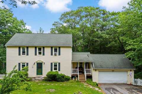 48 East Pasture Road, Berwick, ME 03901