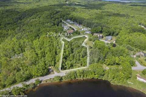 18 Waters Edge Drive, Lewiston, ME 04240