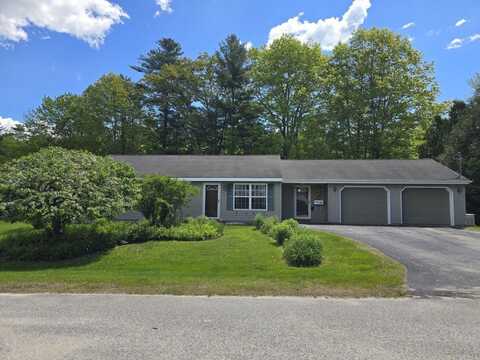 83 Clover Lane, Auburn, ME 04210