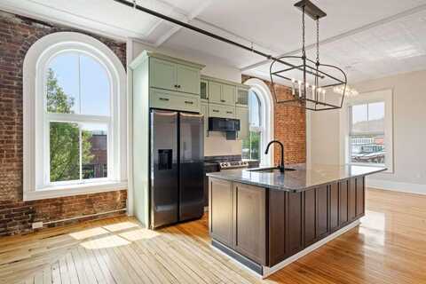 400 Central Street, Franklin, NH 03235