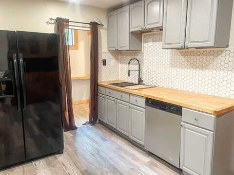 9 Hancock Street, Hinsdale, NH 03451