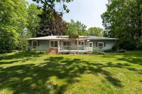 18373 Bentwood Dr, Doylestown, OH 44230