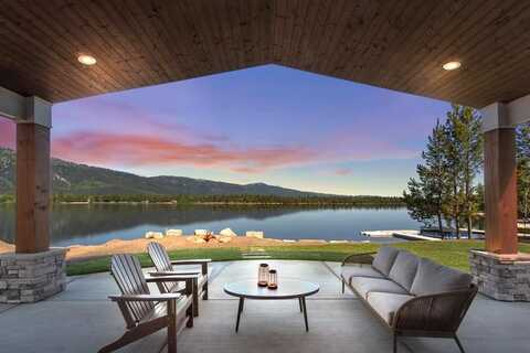 12975 Sandy Drive, Donnelly, ID 83615