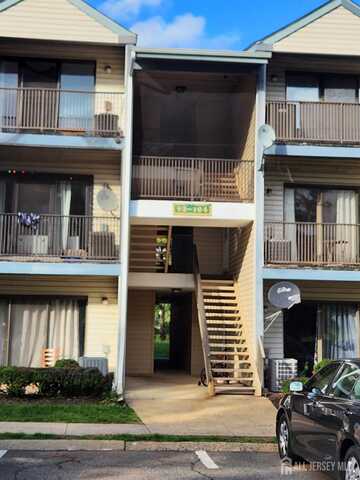 102 Canterbury Court, Piscataway, NJ 08854