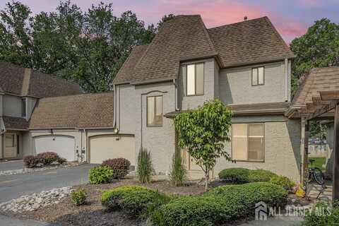 4 Gate House Lane, Edison, NJ 08820