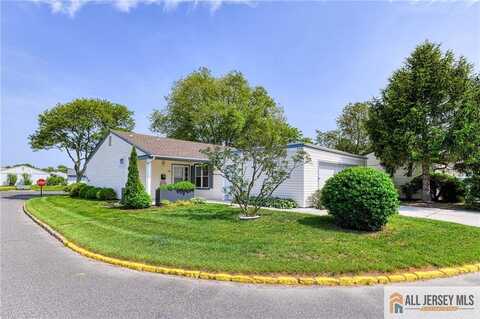 73 Chatham Drive, Monroe, NJ 08831