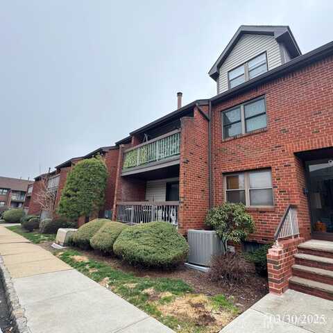 92 Beverly Hill Terrace, Woodbridge, NJ 07095