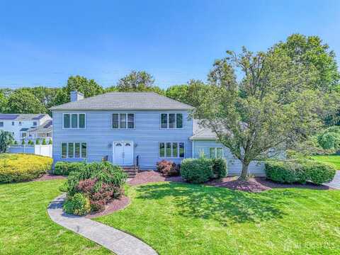 38 Silver Hollow, North Brunswick, NJ 08902