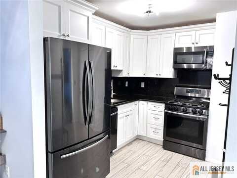532 Cricket Lane, Woodbridge, NJ 07095