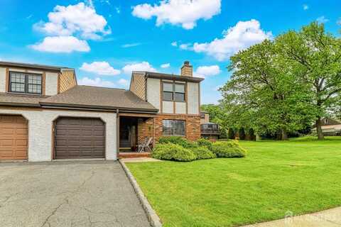 21 Wellington Court, Sayreville, NJ 08872