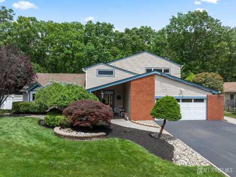 28 Sugarbush Road, Howell, NJ 07731